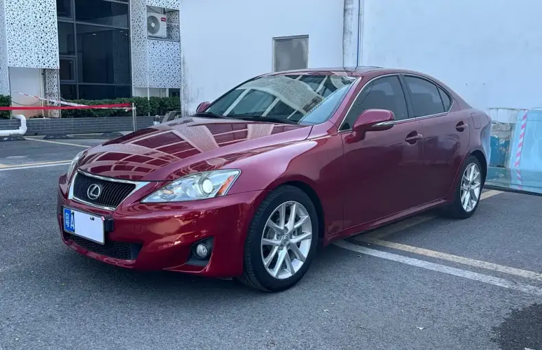 Lexus IS 2012 из Китая