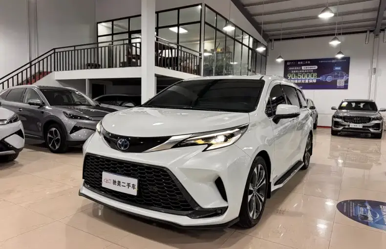 Toyota Granvia 2024 из Китая
