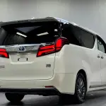 Toyota Alphard 2022 из Китая