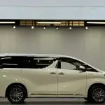 Toyota Alphard 2022 из Китая