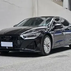 Audi A7L 2024 245 л.с. 245 л.с. 245 л.с. из Китая