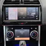 Jaguar XEL 2023 250 л.с. 250 л.с. 250 л.с. из Китая