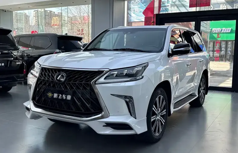 Lexus LX 2017 из Китая