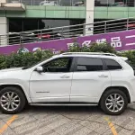 Jeep Cherokee 2018 175 л.с. из Китая