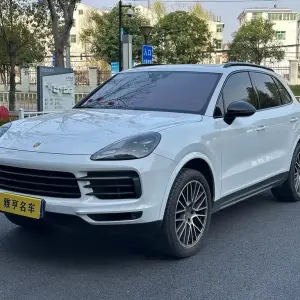 Porsche Cayenne 2023 340 л.с. — лот 57785724 из Китая