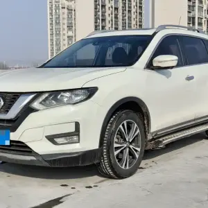 Nissan X-Trail 2017 186 л.с. из Китая