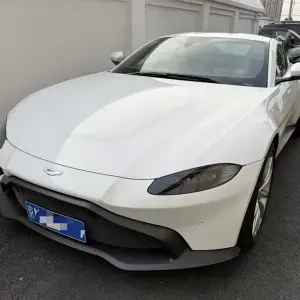 Aston Martin V8 Vantage 2022 510 л.с. из Китая