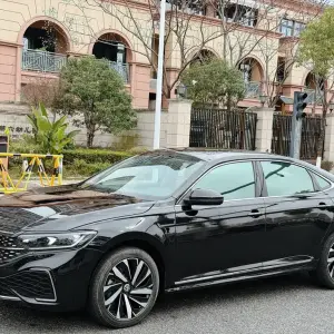 Volkswagen Passat 2023 из Китая