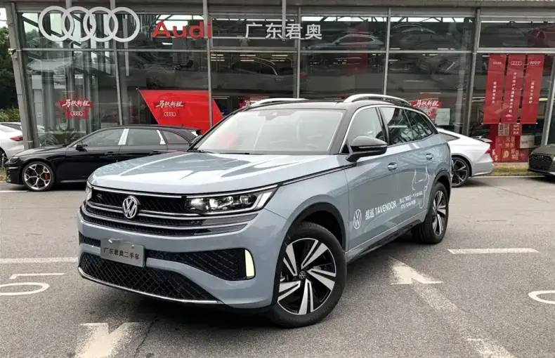 Volkswagen Tavendor 2023 из Китая