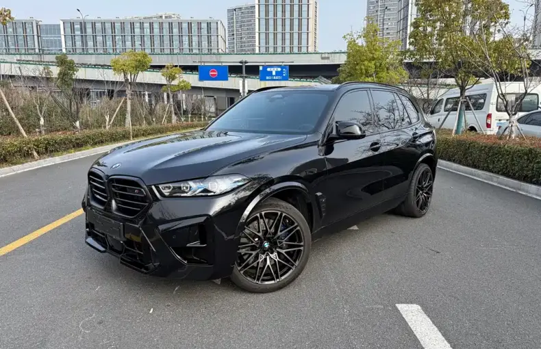 BMW X5 M 2025 из Китая