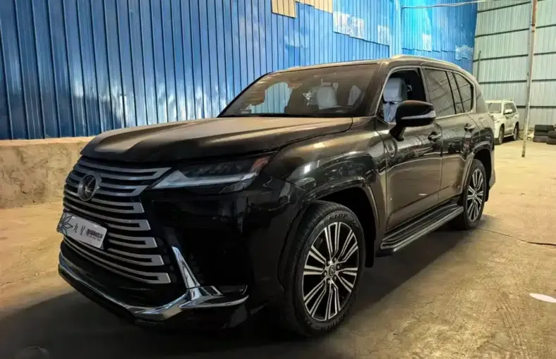 Lexus LX 2025 из Китая