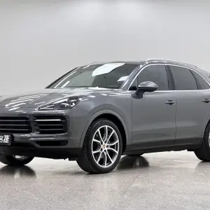 Porsche Cayenne 2020 340 л.с. — лот 57784689 из Китая