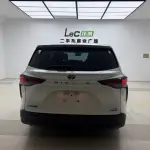 Toyota Sienna 2023 из Китая