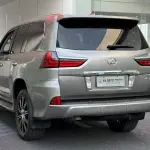 Lexus LX 2016 367 л.с. из Китая