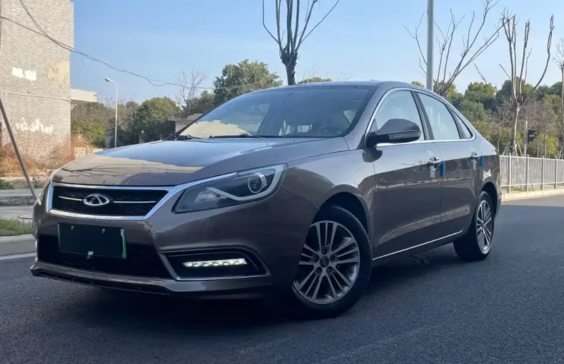 Chery 艾瑞泽7e 2016 из Китая