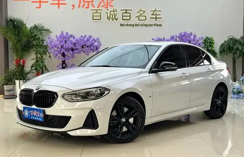 BMW 1 Series 2023 из Китая