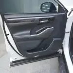 Toyota Crown Kluger 2023 из Китая