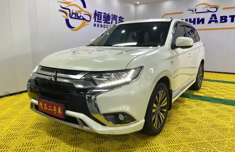 Mitsubishi Outlander 2021 из Китая