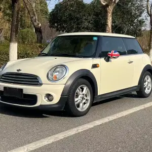 MINI Mini 2012 98 л.с. из Китая