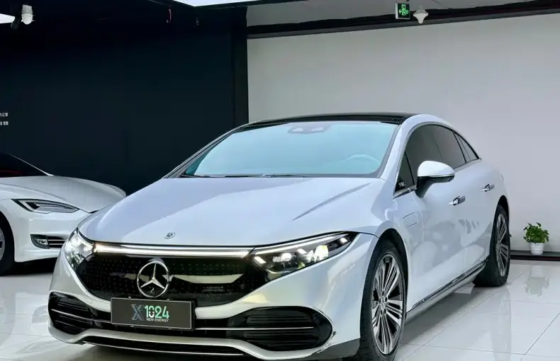 Mercedes-Benz EQS 2022 из Китая