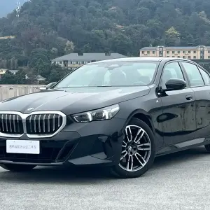 BMW 5 Series (Import) 2025 190 л.с. из Китая
