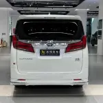Toyota Alphard 2022 из Китая