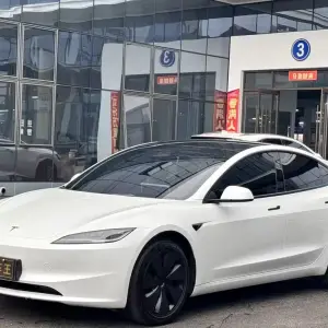 Tesla Model 3 2025 из Китая