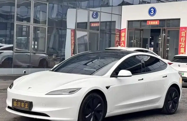 Tesla Model 3 2025 из Китая