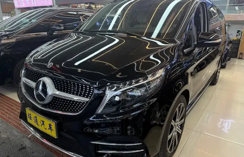 Mercedes-Benz V-Class 2023 из Китая