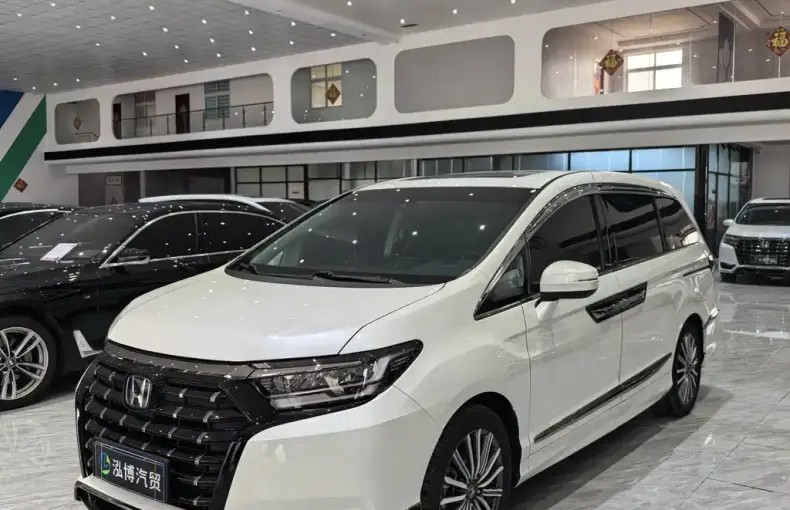 Honda Elysion 2022 из Китая