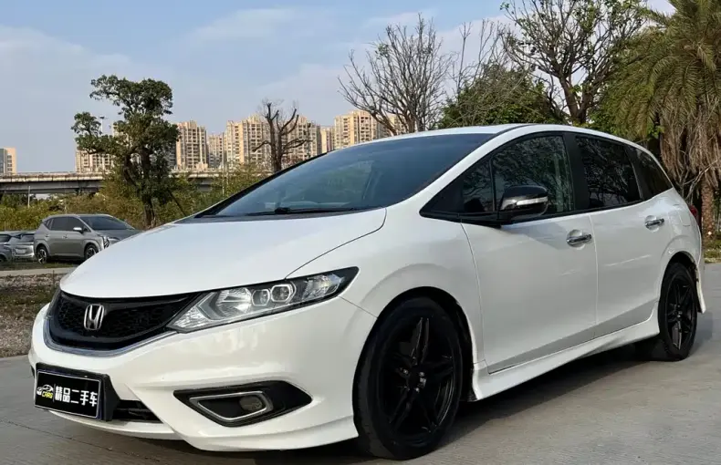 Honda Jade 2014 из Китая