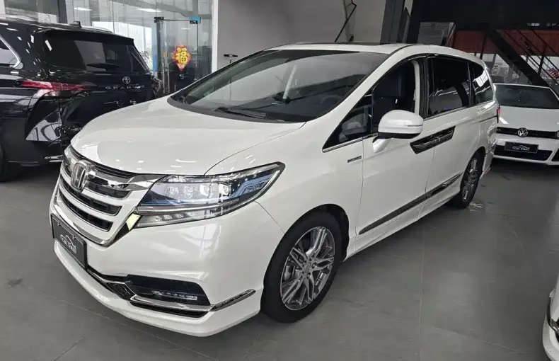 Honda Elysion 2020 из Китая