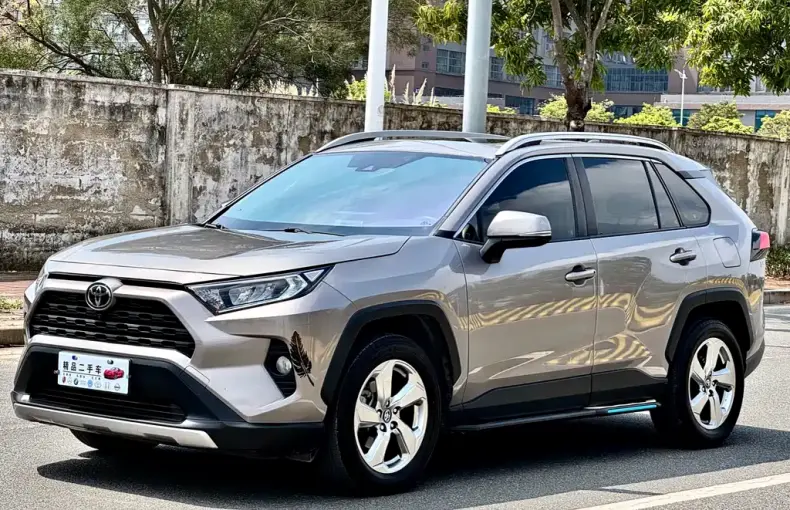 Toyota RAV4 2021 из Китая