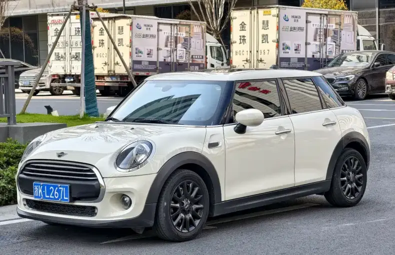 MINI Mini 2021 из Китая