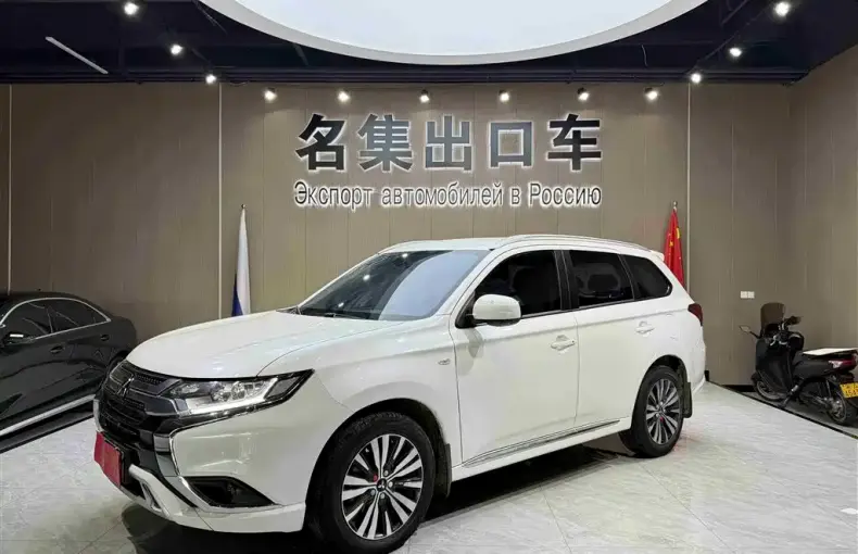 Mitsubishi Outlander 2022 из Китая