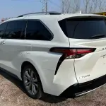 Toyota Sienna 2023 из Китая