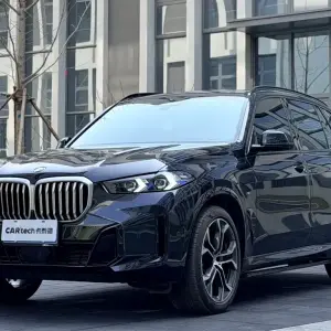 BMW X5 2024 381 л.с. 381 л.с. 381 л.с. 381 л.с. из Китая