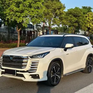 Toyota Crown Kluger 2022 из Китая