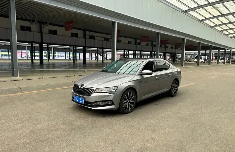 Skoda Superb 2022 из Китая