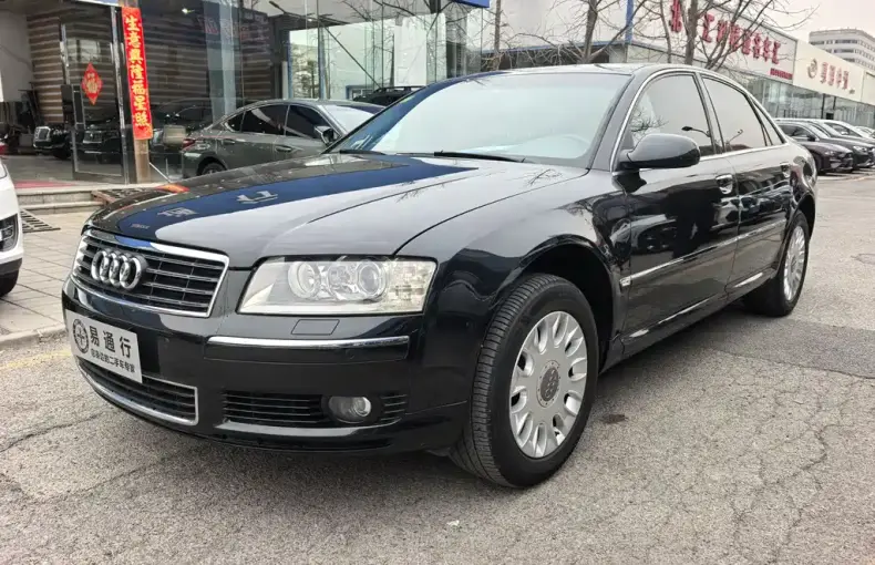 Audi A8 2004 из Китая