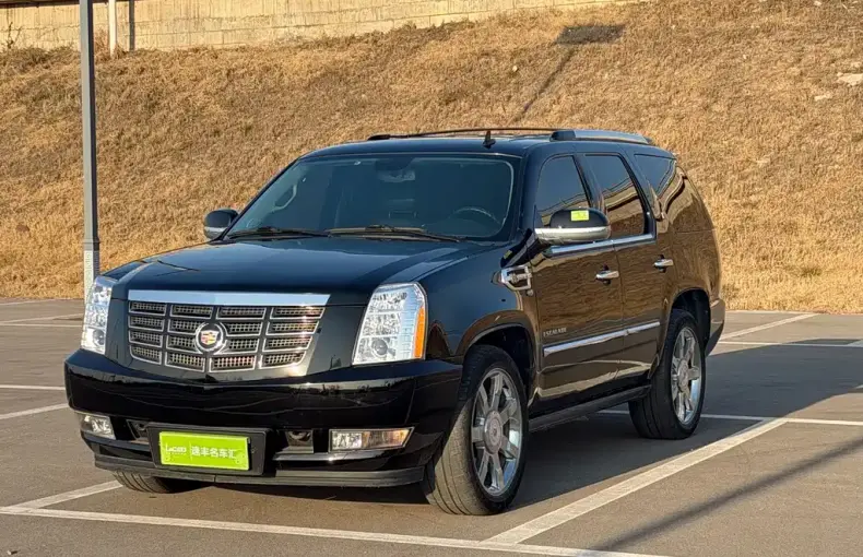 Cadillac Escalade 2013 из Китая