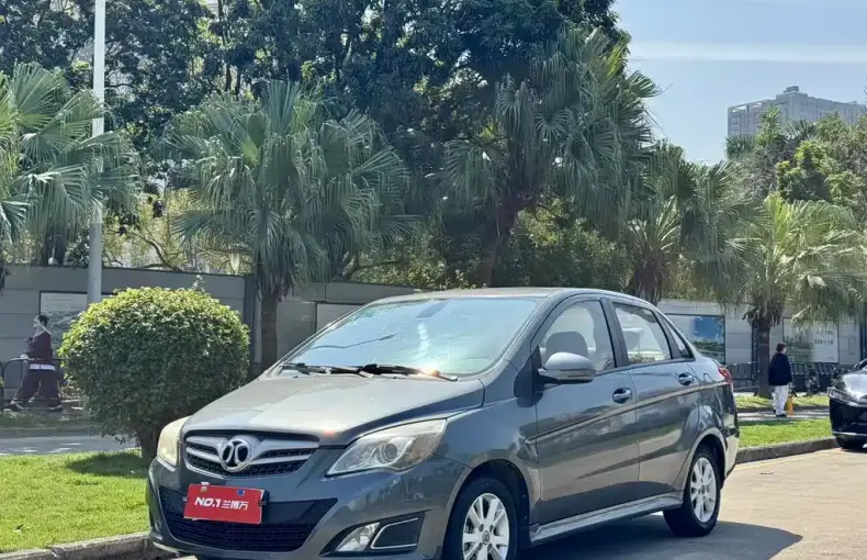 BAIC E-Series 2015 из Китая