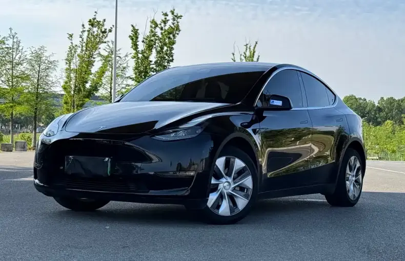 Tesla Model Y 2023 из Китая