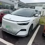 XPeng X9 2025 из Китая