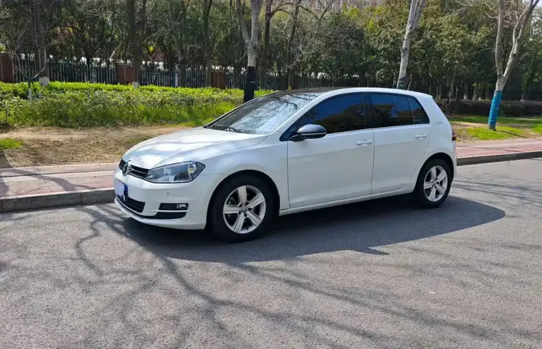 Volkswagen Golf 2017 из Китая
