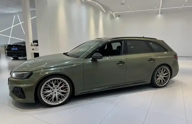 Audi RS 4 2022 из Китая