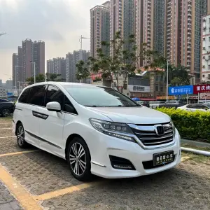 Honda Elysion 2018 из Китая