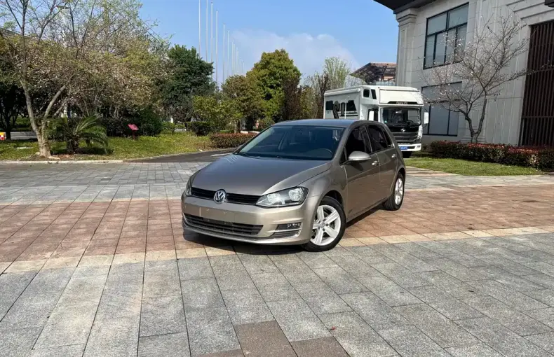 Volkswagen Golf 2016 из Китая