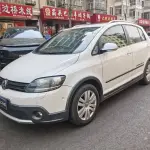 Volkswagen Golf (Import) 2013 из Китая