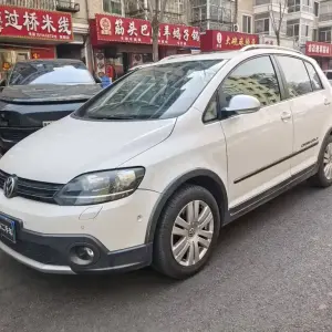Volkswagen Golf (Import) 2013 из Китая